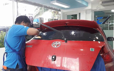 ขั้นตอนการติดฟิล์ม UV400_2