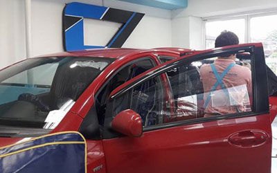 ขั้นตอนการติดฟิล์ม UV400_4