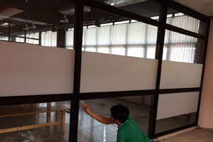 ติดฟิล์มฝ้า1