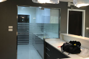 ตัวอย่างติดฟิล์มฝ้ากับช่างแขก