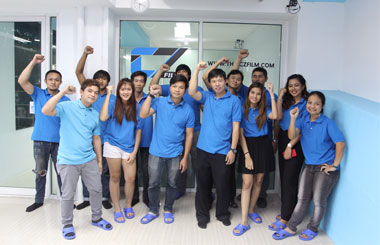 ทีมงาน บริษัท ไทย ซี แซด ฟิล์ม ศูนย์รวมฟิล์มรถยนต์ ฟิล์มอาคาร ฟิล์มคอนโด ราคาถูก