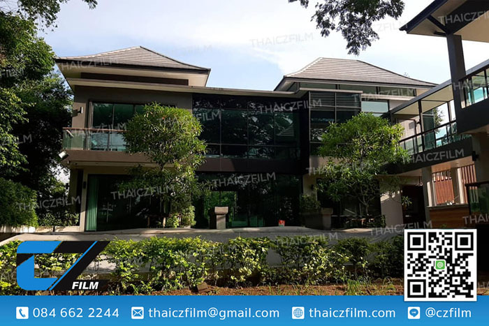 ติดฟิิล์มร้านค้าใสกันร้อนสูง1